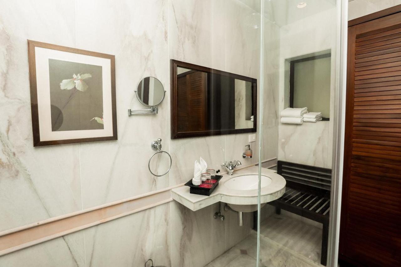 Saptapuri By Royal Orchid Hotels Limited Varanasi Exterior photo